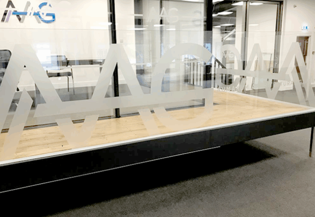 Plexiglass Signs: Why Use Them for Effective Advertising